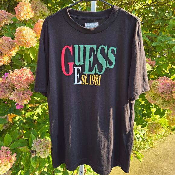 Guess Est 1981 Multicolor Spellout Black T-shirt size Medium - Picture 1 of 10